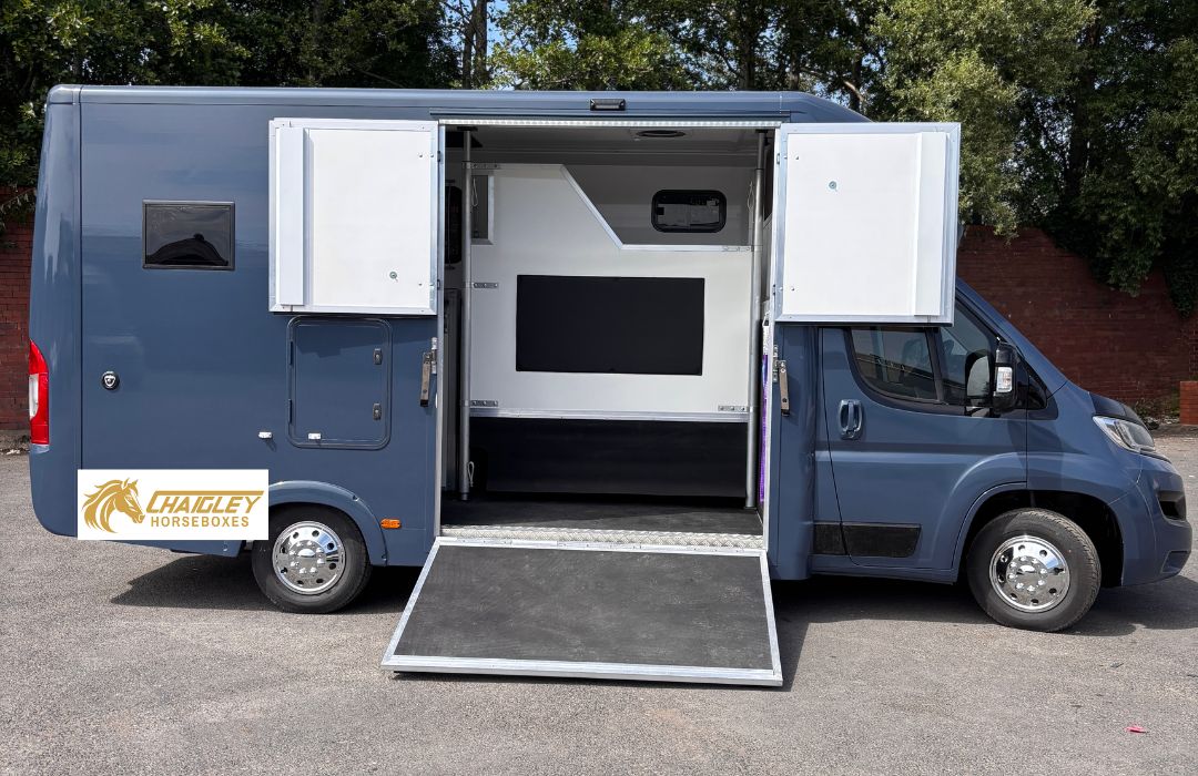 Chaigley Horseboxes Weekender with Aluminium Ramp