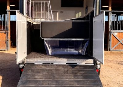Chaigley Voyager 7.5 t horsebox ramp and partitions
