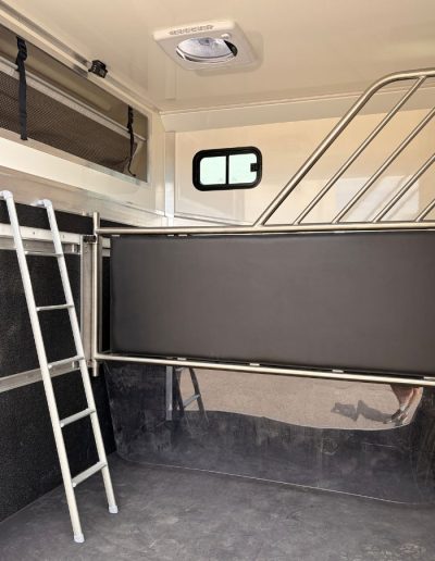 Weekender CXR - Horse Area
