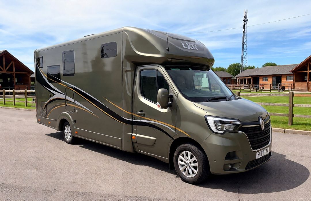 CXR Weekender by Chaigley Horseboxes CXR Weekender by Chaigley Horseboxes